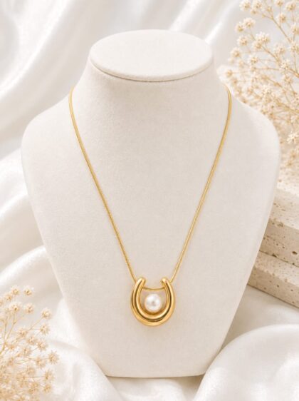 GOLDEN MOON NECKLACE