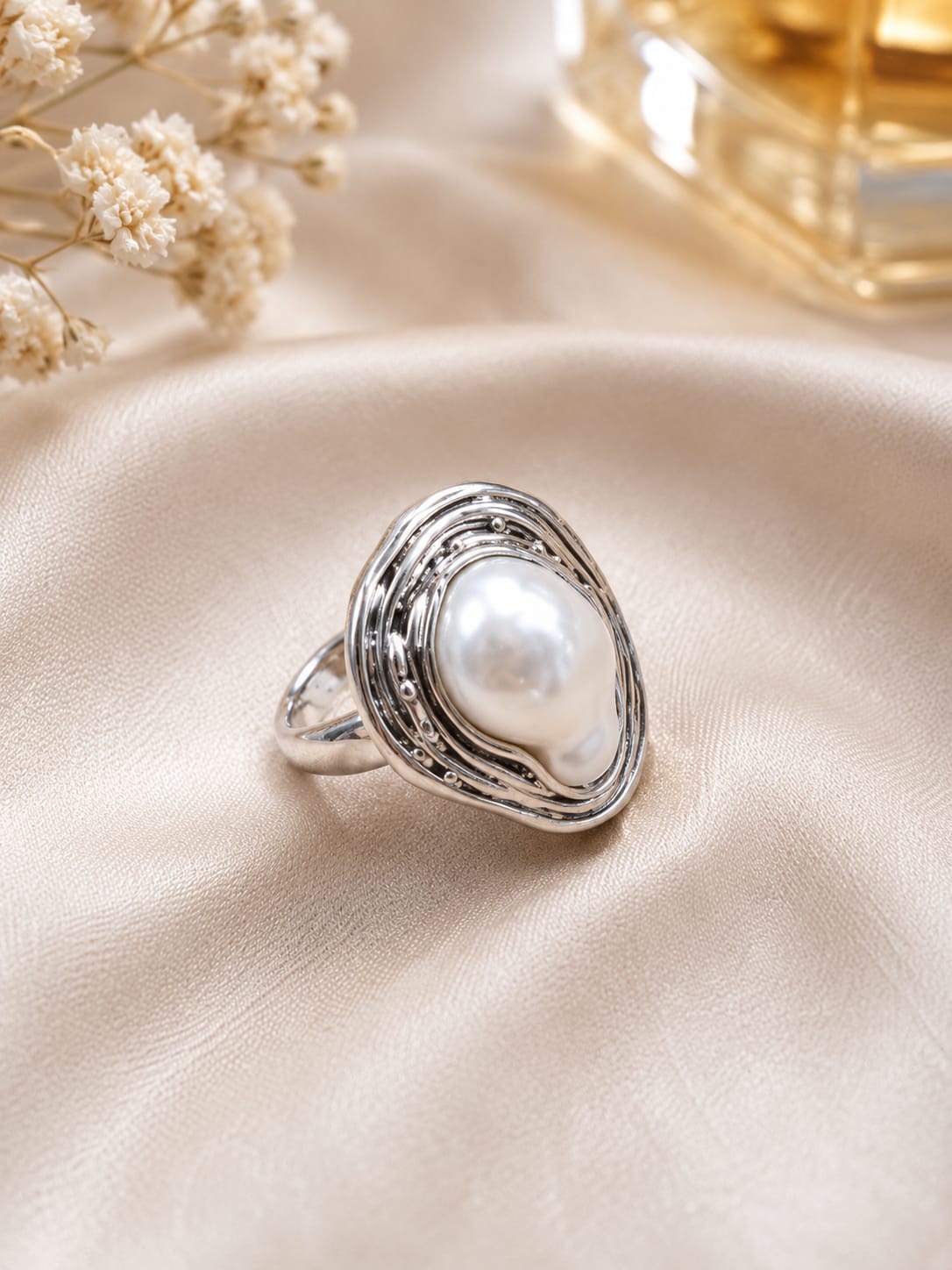 Pearl Glow Ring